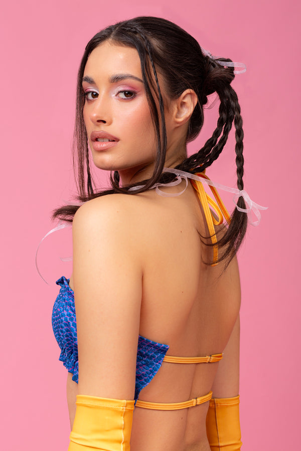 Kaltblütiges gerafftes Neckholder-Top