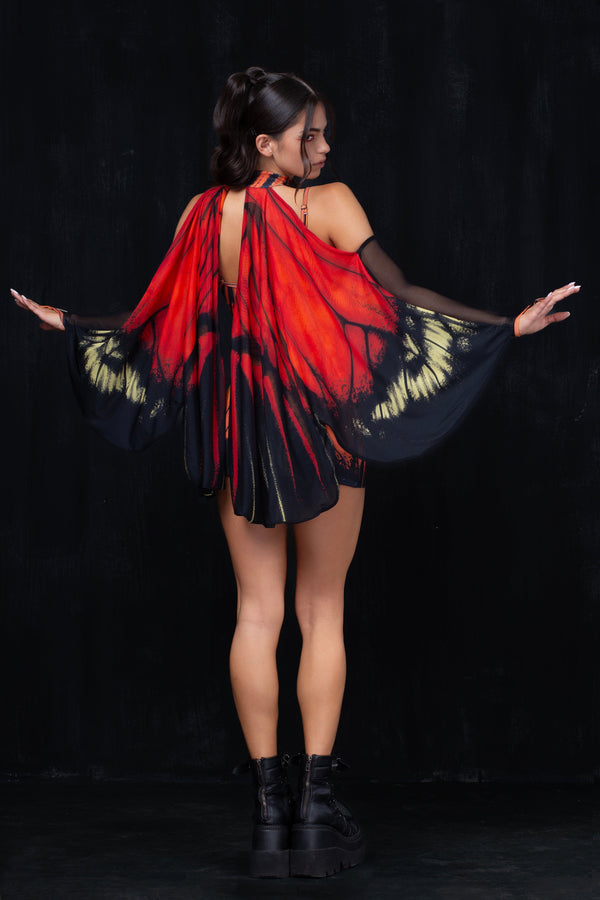 Flammenstoß mit Ärmeln Flügel