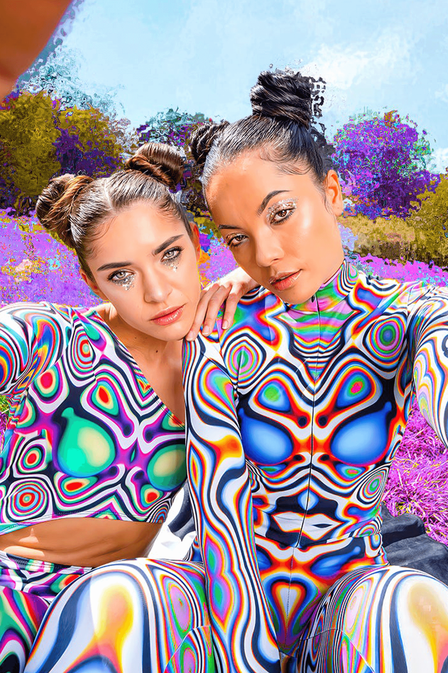 Two rave girls in matching outfits
