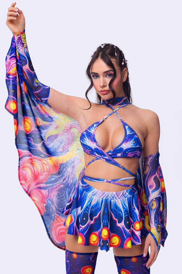 Ethereal Flux	Wrapped Triangle Top
