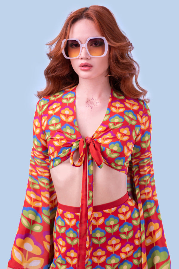 Righteous Bliss Oberteil mit Glockenärmeln und Bindeband