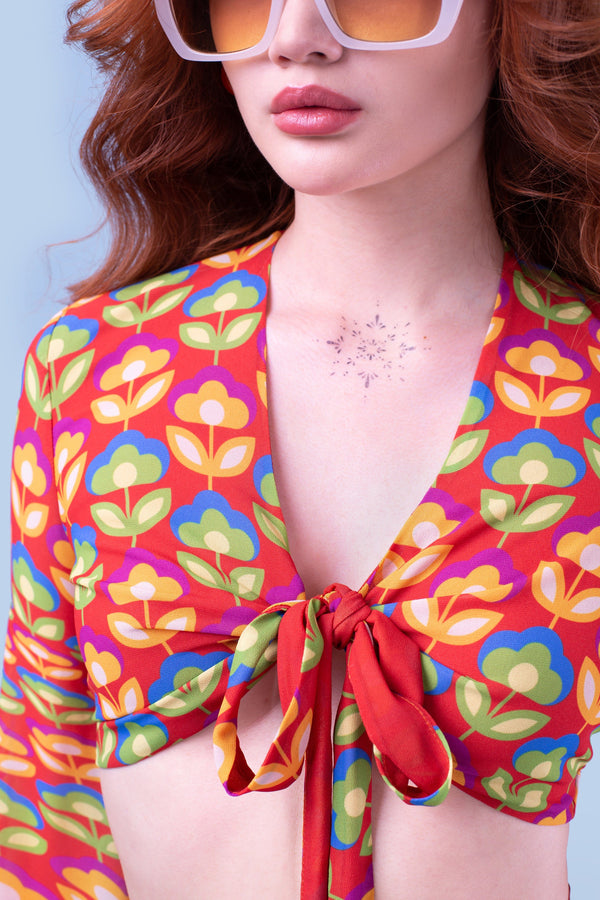 Righteous Bliss Oberteil mit Glockenärmeln und Bindeband