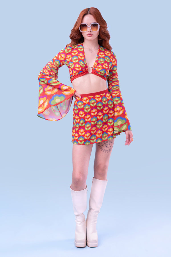 Righteous Bliss Oberteil mit Glockenärmeln und Bindeband