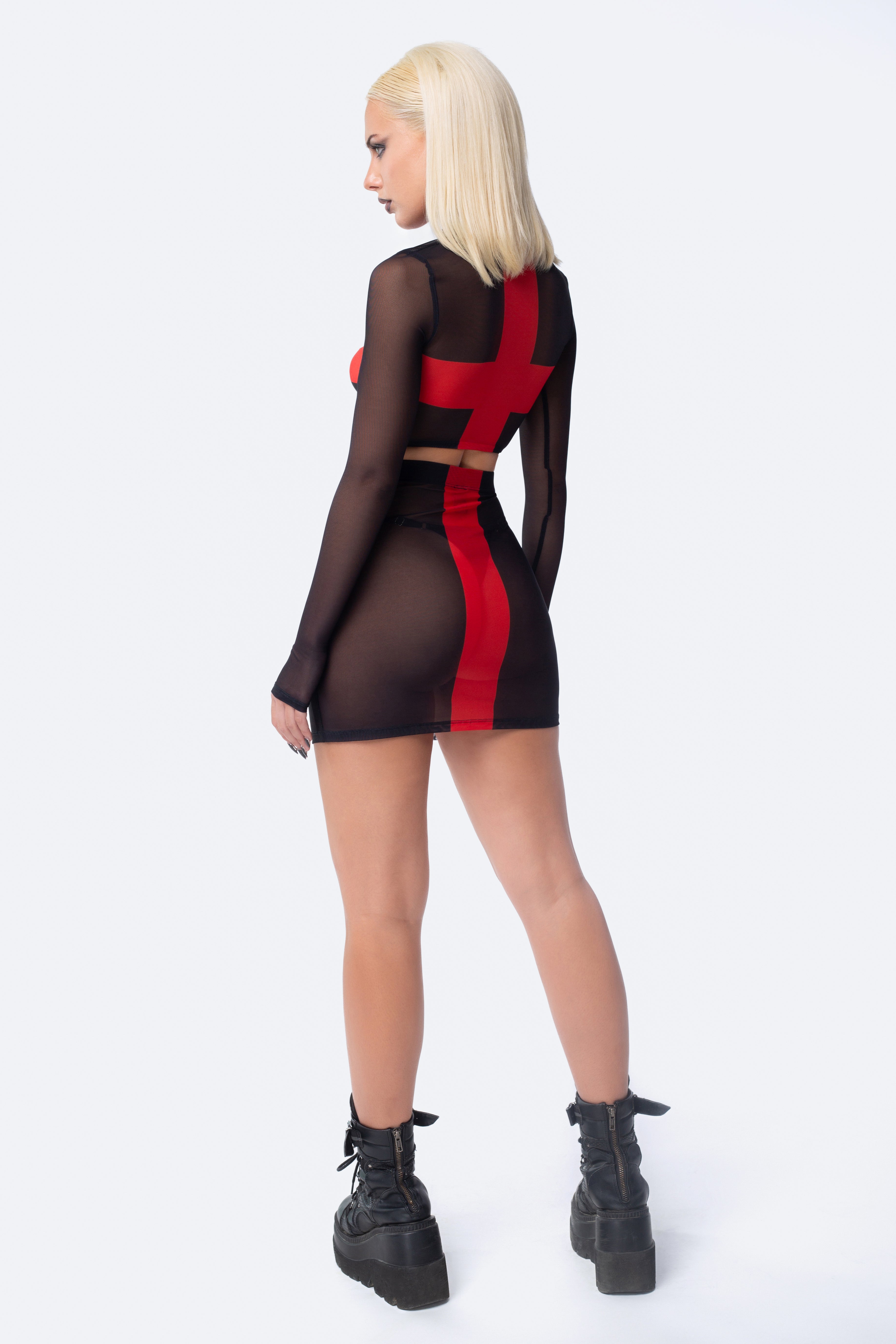 BADINKA Kruzifix-Netzset Black, red