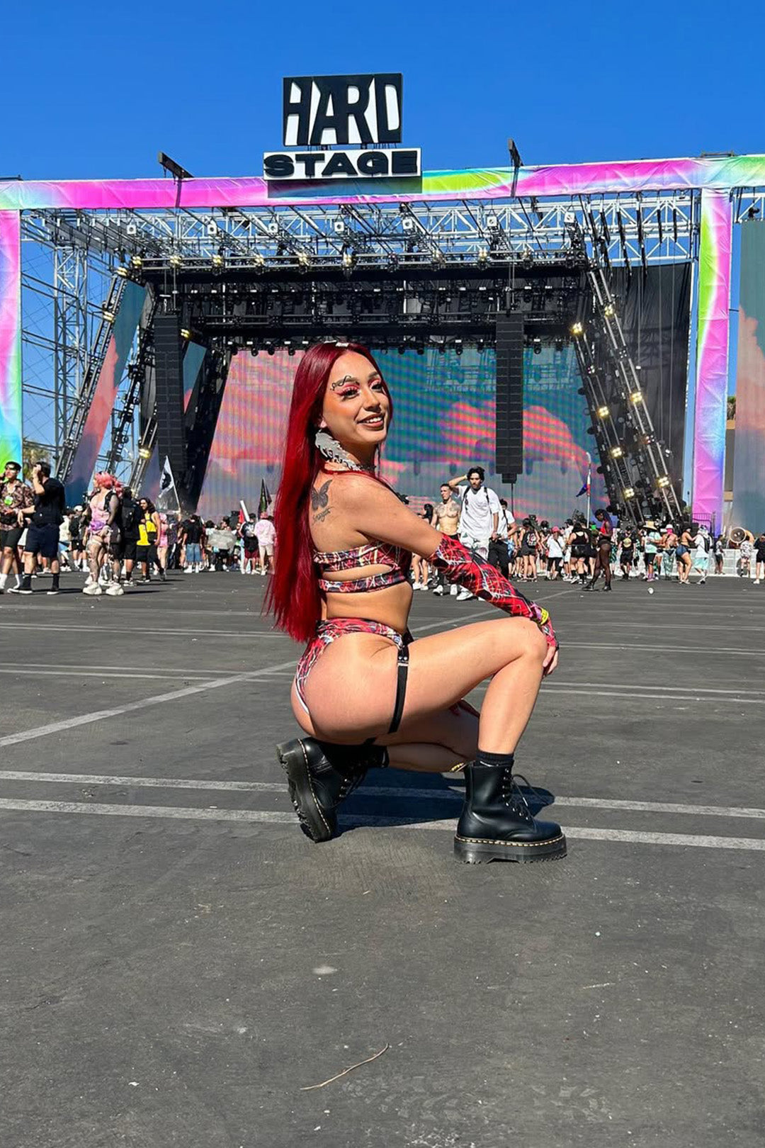 woman partying front-stage at HARD festival