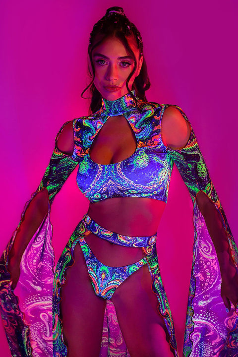 Sexy Neon Outfits & UV reaktive Kleidung fr Frauen | BADINKA Sexy Neon Outfits & UV reaktive Kleidung fr Frauen | BADINKA