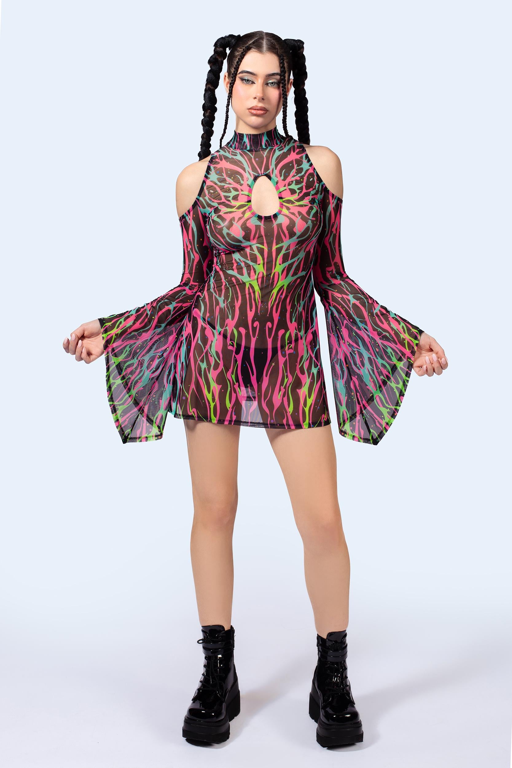 BADINKA Free Will Bellsleeve Dress Black, pink